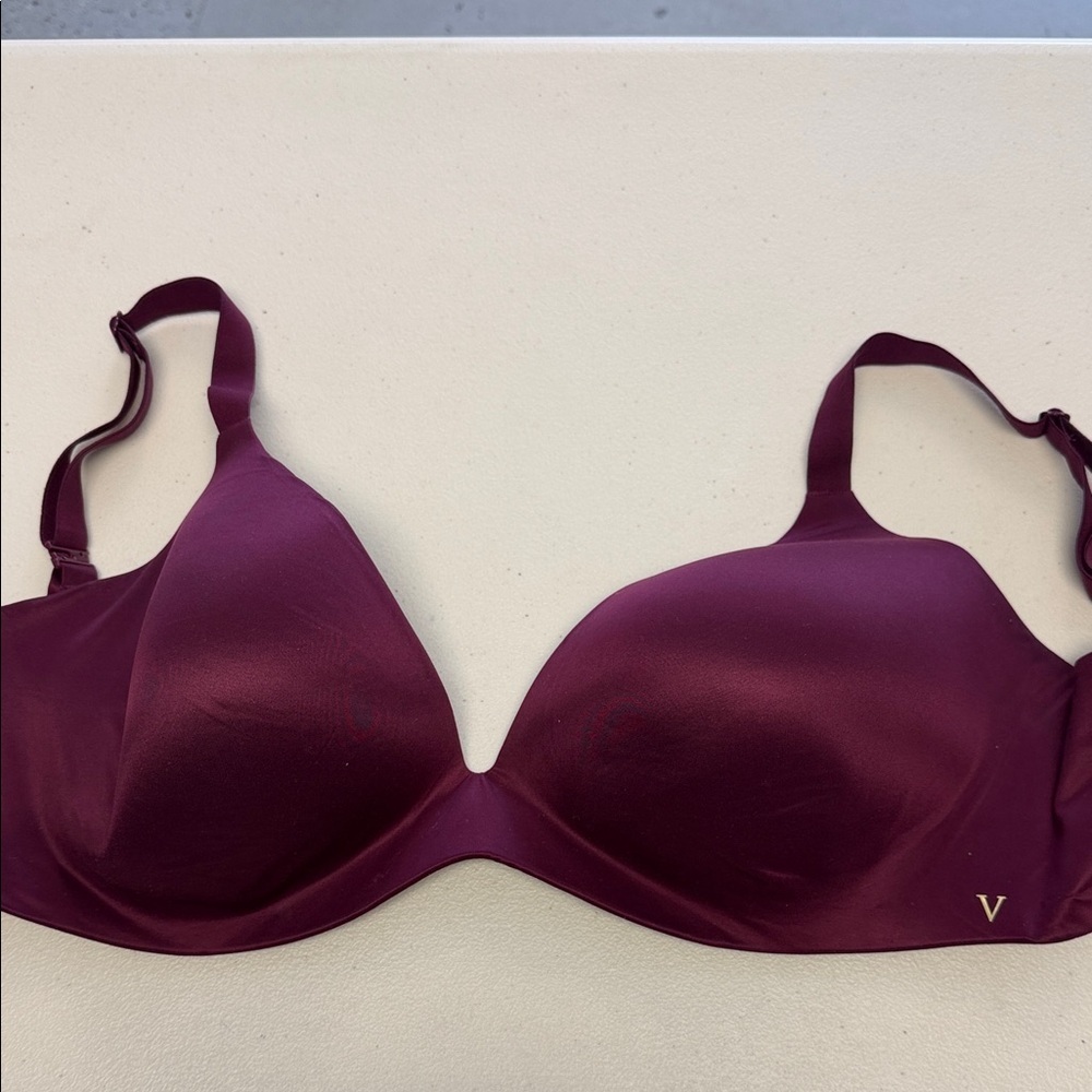 Victoria’s Secret Lined Semi Demi Wireless Bra